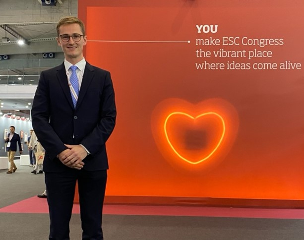 First Author, Dr. Florian A. Wenzl, presenting the study results at the ESC Congress 2022